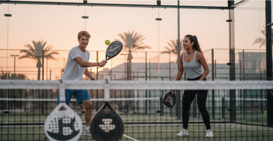Dein erster Padel-Schläger: Worauf du beim Kauf wirklich achten musst